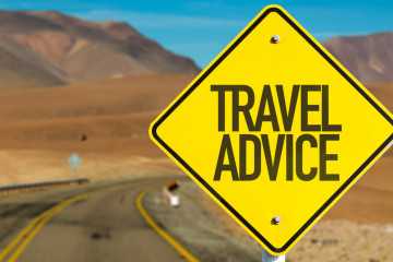 Travel,Advice,Sign,On,Desert,Road