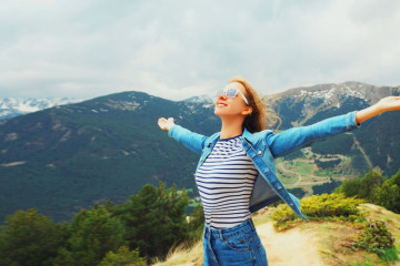 Travel,Concept,,Happy,Woman,Enjoying,Fresh,Air,Mountains,Raising,Her