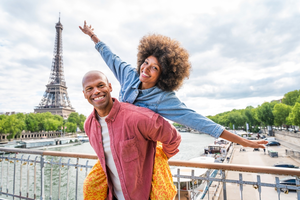 Black,Cheerful,Happy,Couple,In,Love,Visiting,Paris,City,Centre