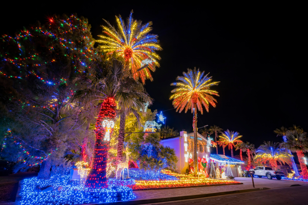 Christmas,Lights,,Decoration,Of,A,House,At,Las,Vegas,,Nevada