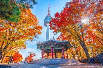 Namsan,Tower,And,Pavilion,During,The,Autumn,Leaves,In,Seoul,
