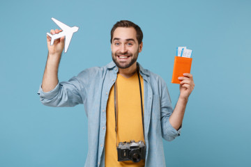 Smiling,Traveler,Tourist,Man,In,Casual,Clothes,With,Photo,Camera