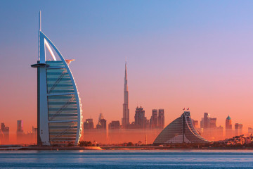 Dubai,City,-,Amazing,City,Center,Skyline,And,Famous,Jumeirah