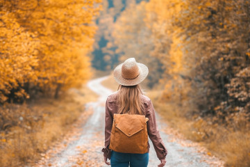 5 Tips for a Budget-Friendly Fall Vacation