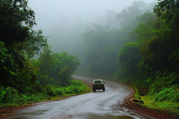 10 Monsoon Travel Tips for Exploring India’s Most Beautiful Destinations