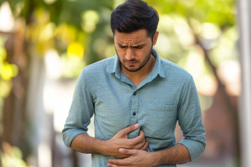 Traveling can wreak havoc on your gut health. Try these 6 expert tips to stay healthy