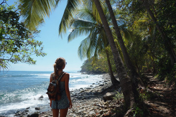 8 eco-friendly and sustainable travel tips